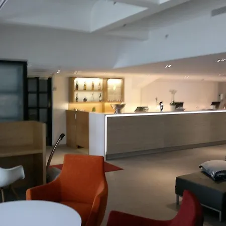 坦佩雷别墅原作所库斯酒店 4* 坦佩雷