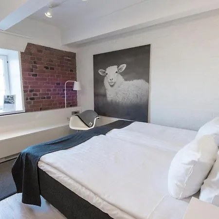 坦佩雷别墅原作所库斯酒店 酒店 坦佩雷