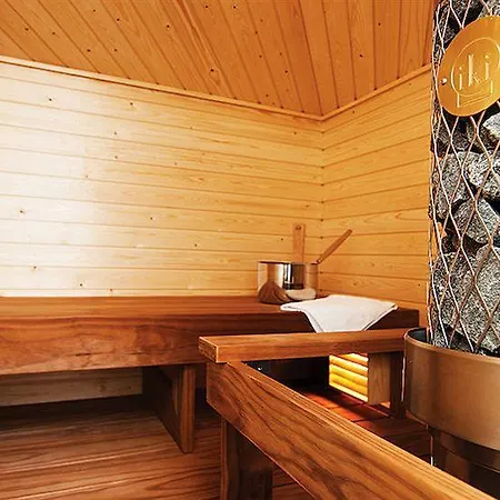 坦佩雷别墅原作所库斯酒店 4*